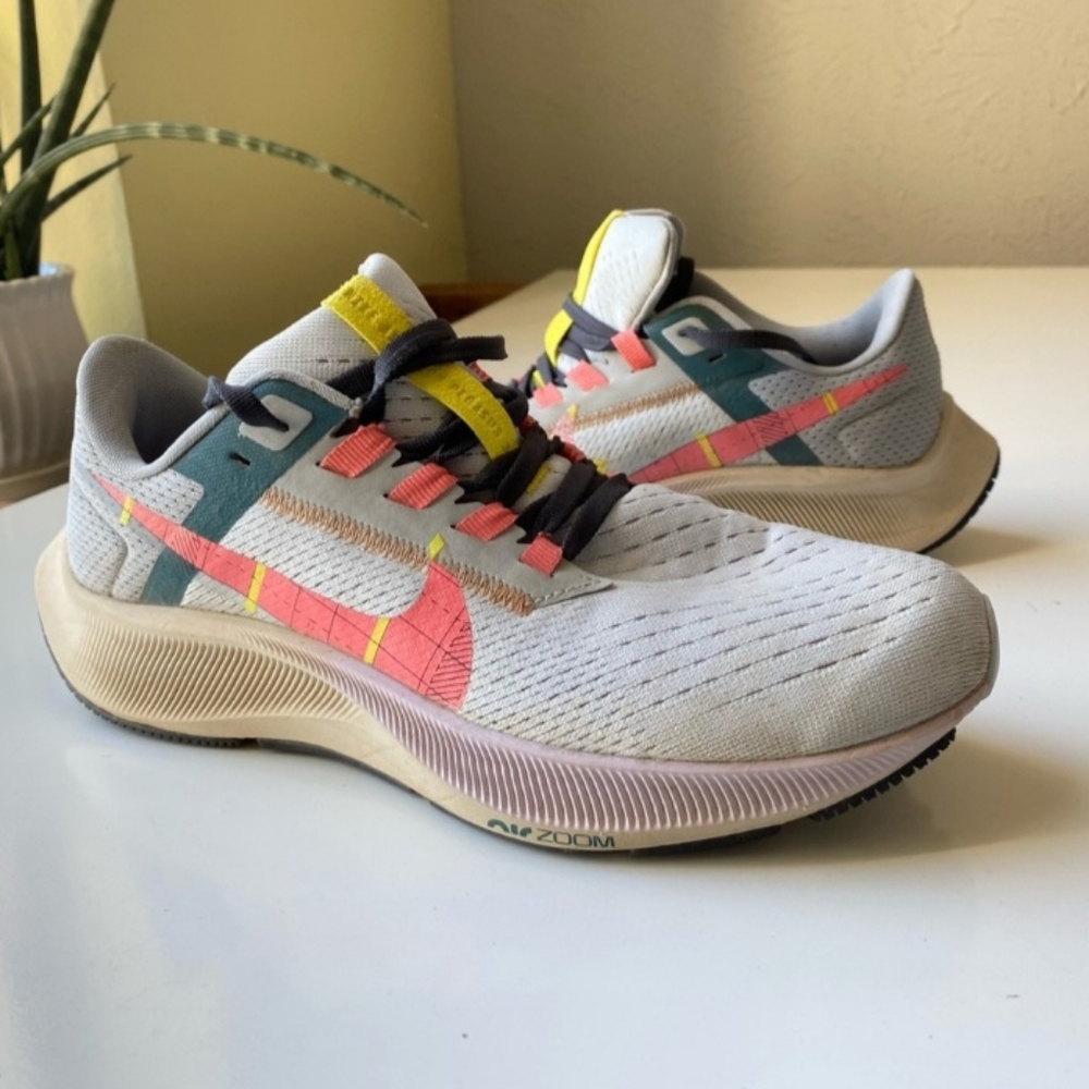 Nike Air Zoom Pegasus 38 size 6.5 running shoe